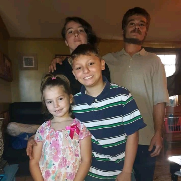 Meet your Posher, Candice - Picture 1 of 1